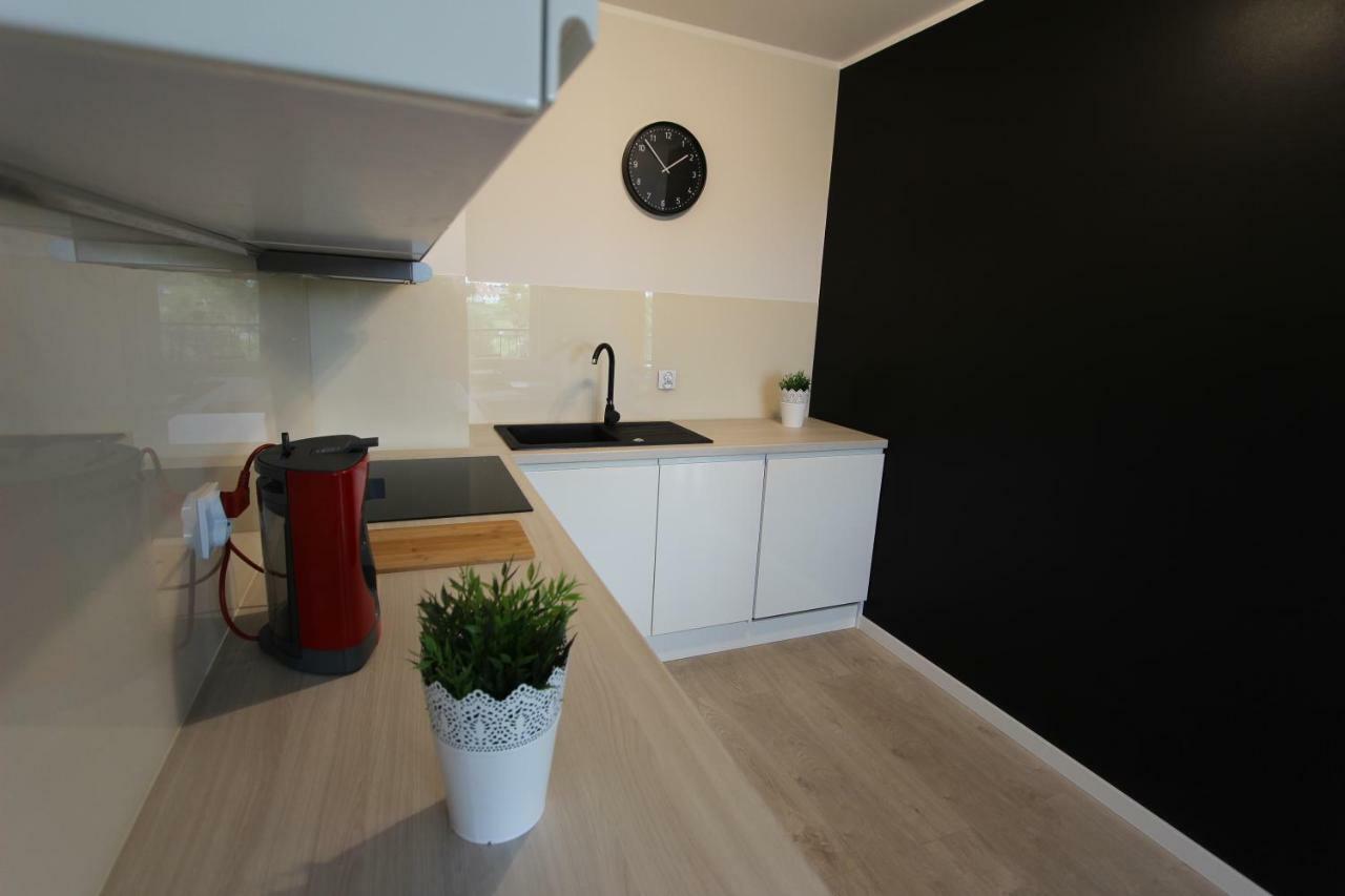 Apartament Sunset Apartment อุสตรอเนียมอร์สเกีย ภายนอก รูปภาพ
